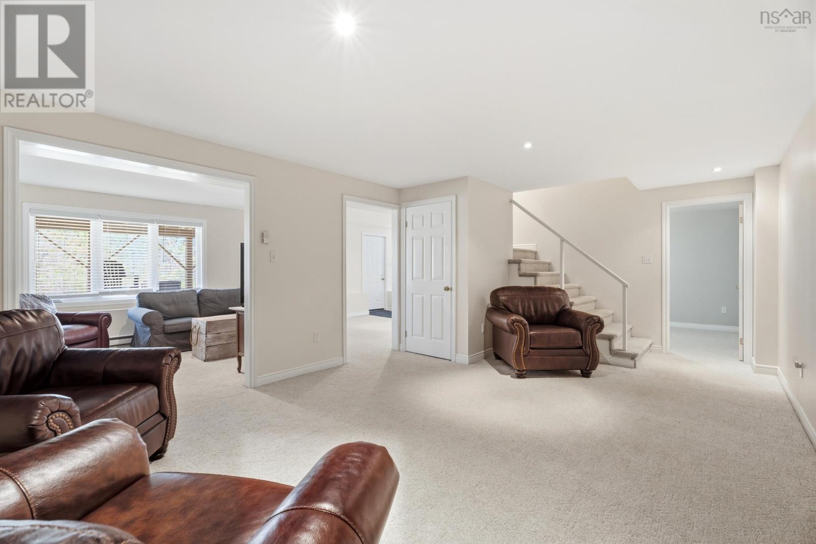 Property 32 of 52 of 142 Ridgevale Drive