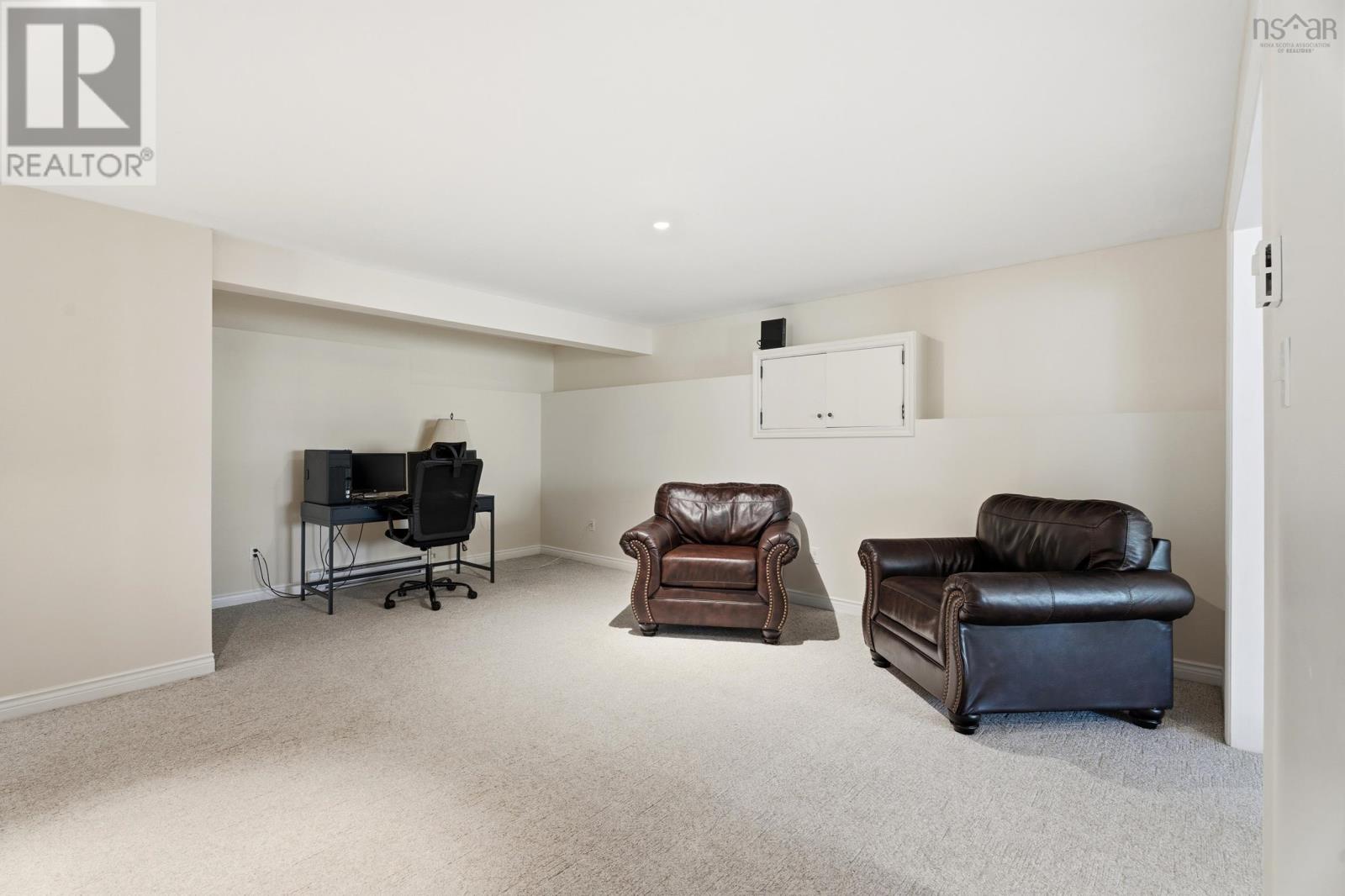 Property 33 of 52 of 142 Ridgevale Drive
