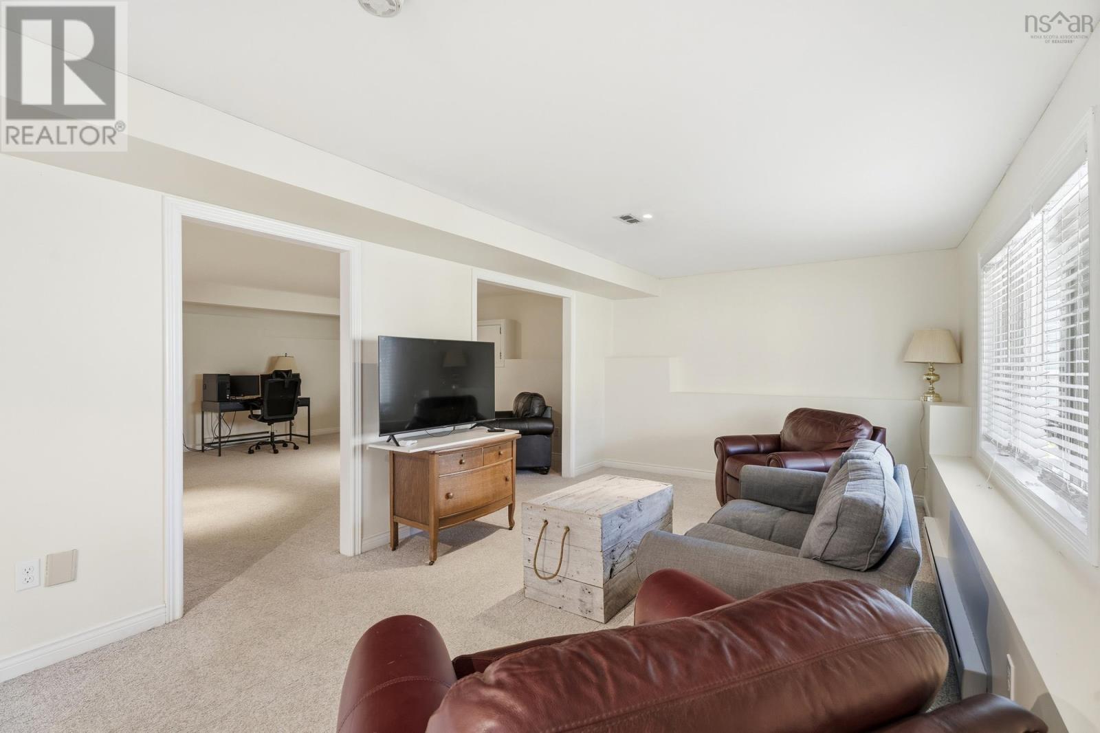 Property 34 of 52 of 142 Ridgevale Drive