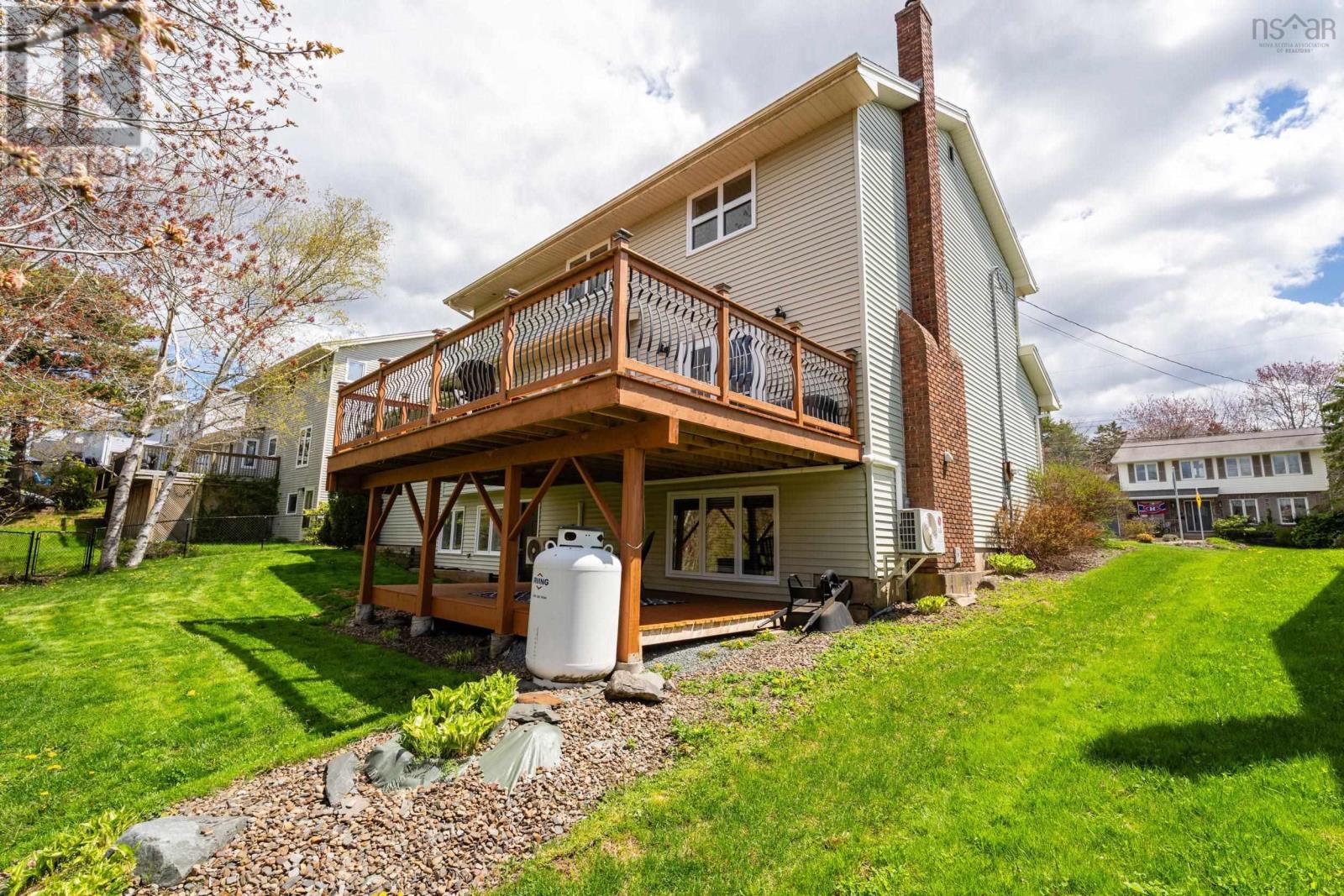 Property 4 of 52 of 142 Ridgevale Drive