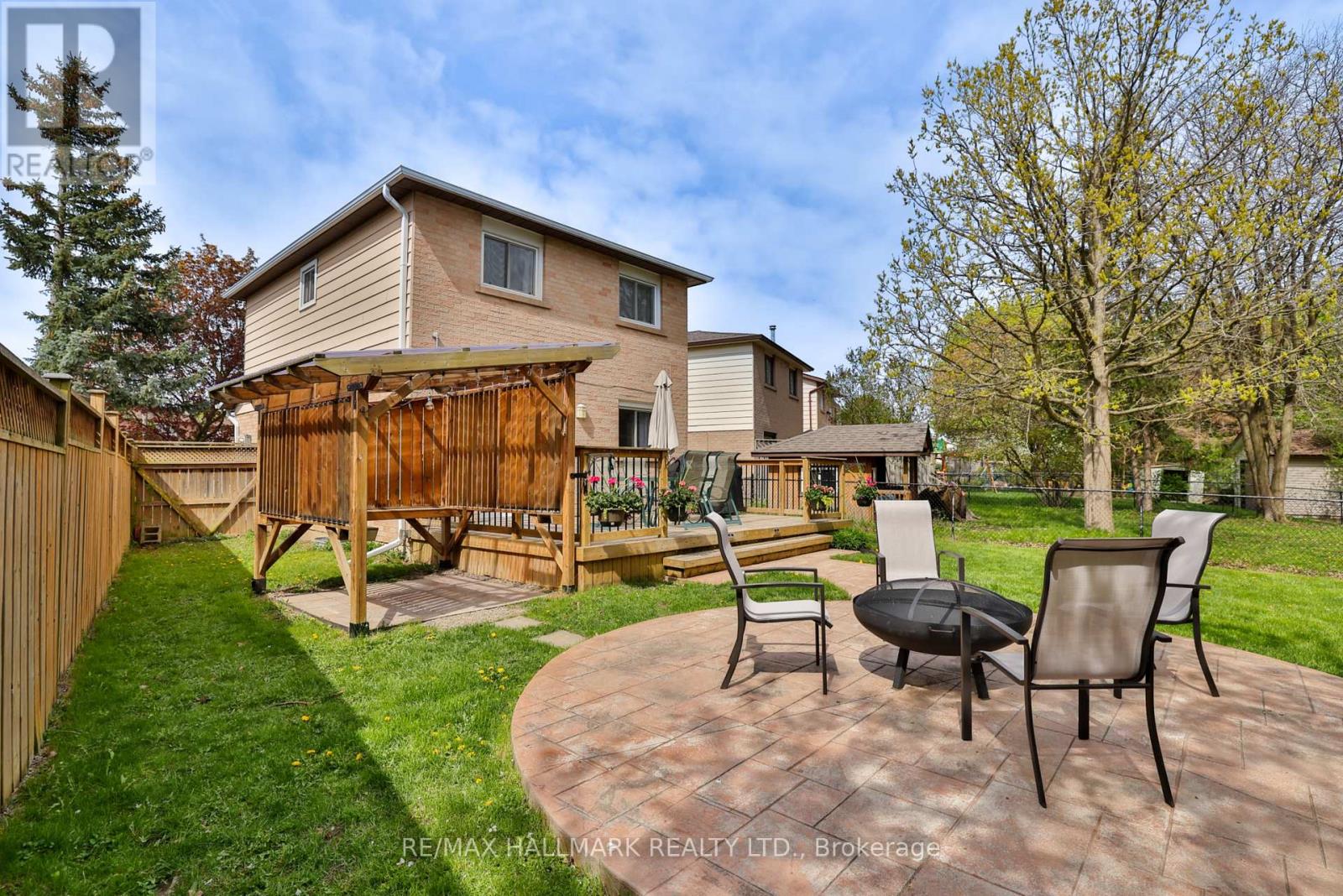 192 MARTINDALE CRESCENT - 24
