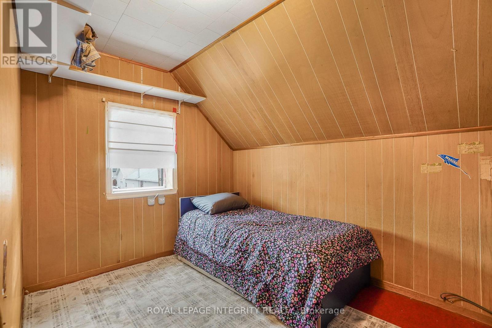 259 BISHOP STREET N - 6