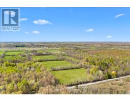 7521 Jock Trail, Ottawa, ON K0A2Z0 Photo 9