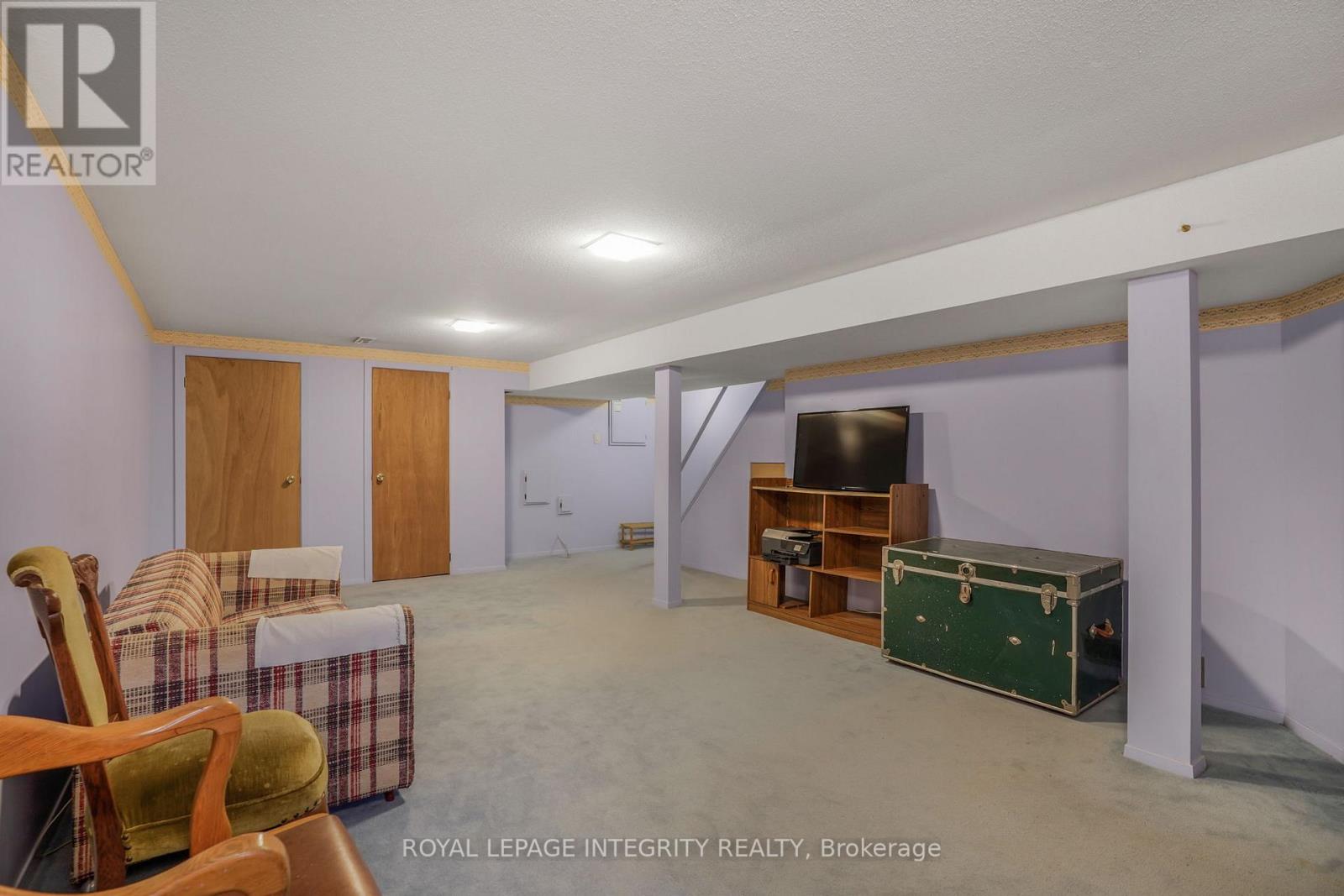 74 VALEWOOD CRESCENT - 21