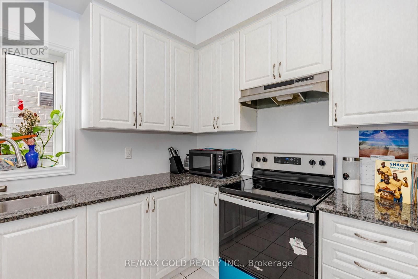 112 SEELEY AVENUE - 8