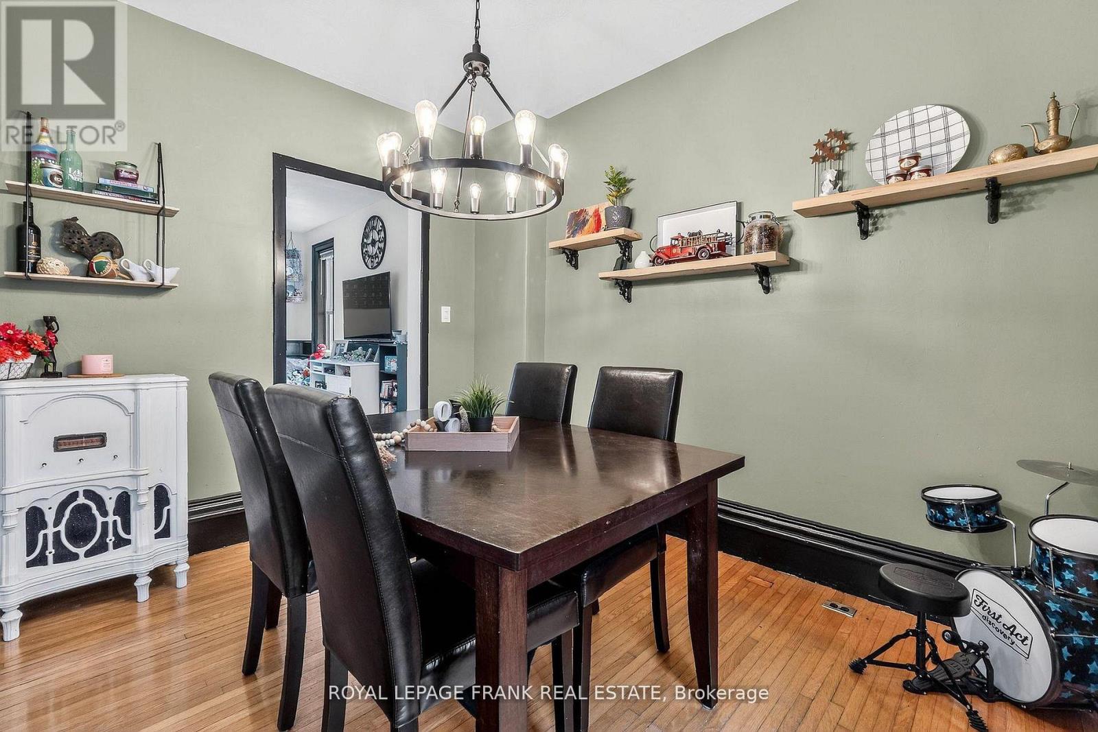 69 PEEL STREET - 19