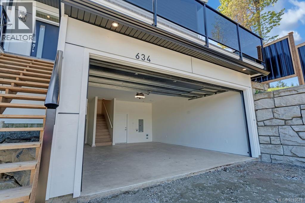 634 Farrell Rd - 76