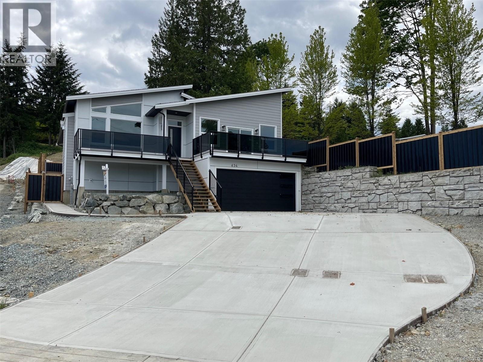 634 Farrell Rd - 75
