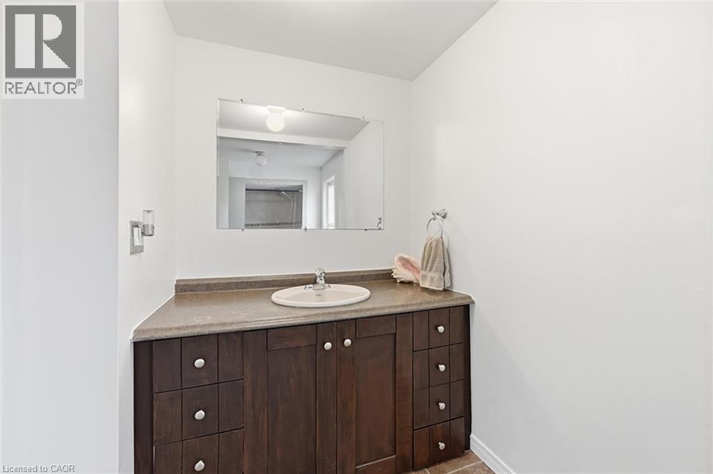 712 AUBURN Crescent - 31