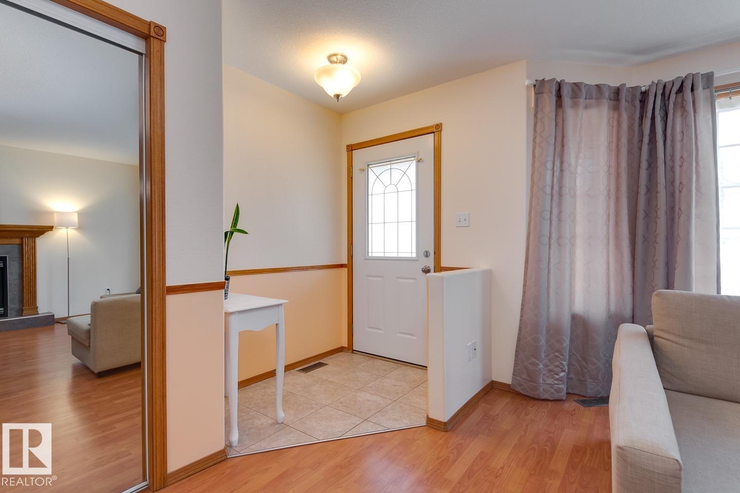 10816 67 AV NW - Image 3
