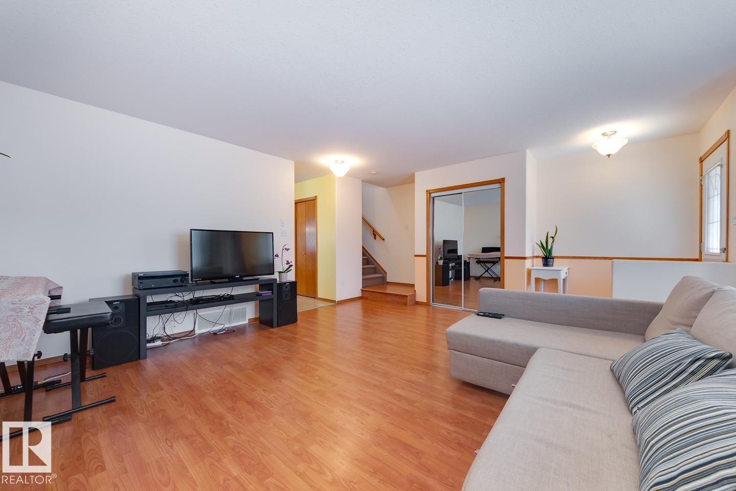 10816 67 AV NW - 5