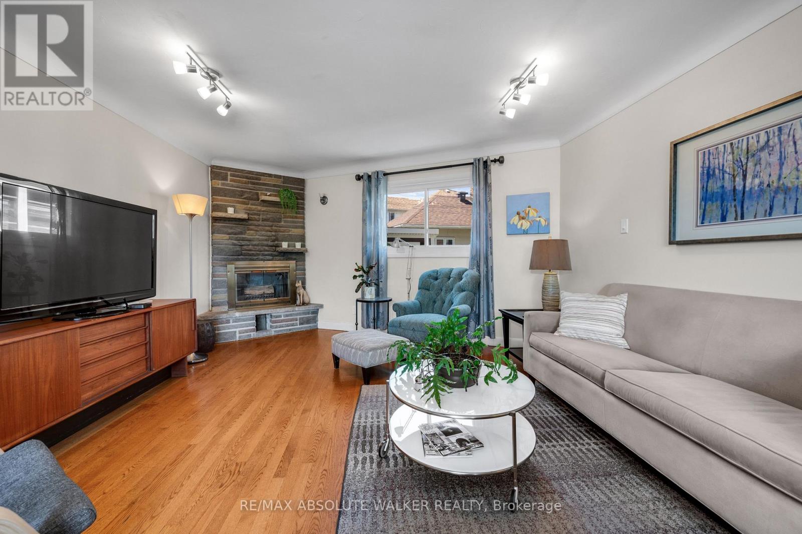 26 RIVERDALE AVENUE - 7