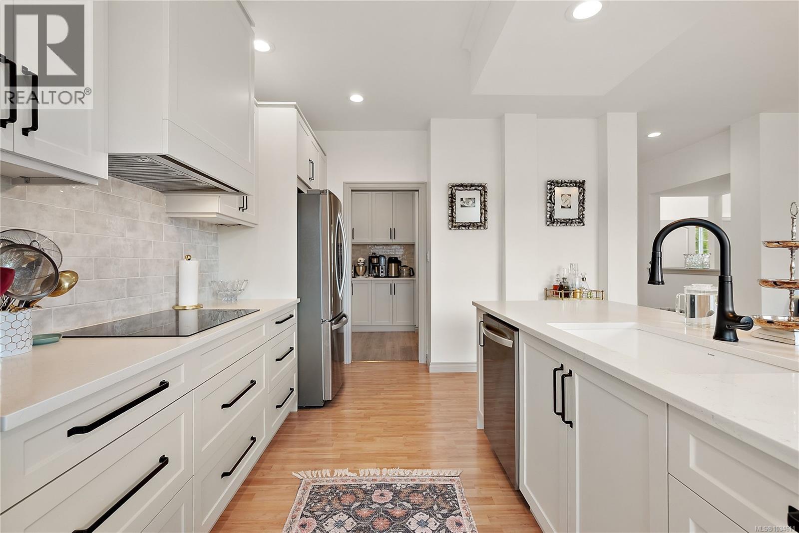 1260 Rockhampton Close - 12