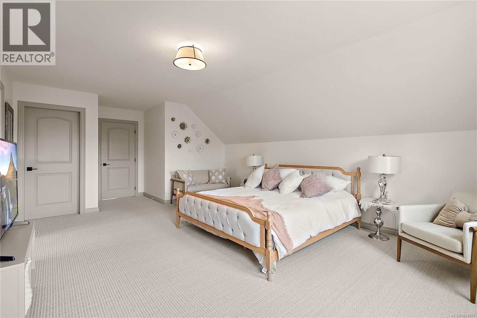 1260 Rockhampton Close - 16