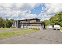 86 Ch. H.-zurenski, Val Des Monts, QC J8N0K6 Photo 61
