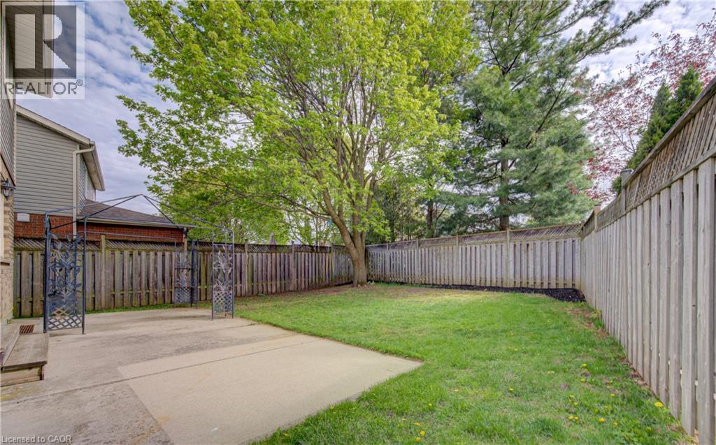 225 DARTMOOR Crescent, Waterloo, Ontario, N2K3S9 — Photo 25