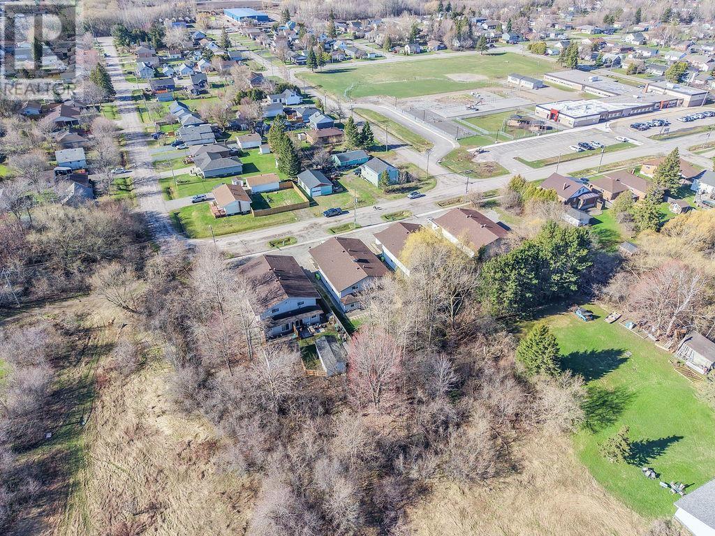 114-116 East Balfour ST, Sault Ste. Marie, Ontario, P6C1X5 — Photo 11