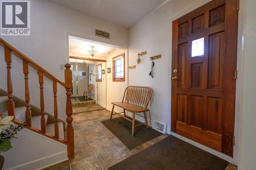 9827 106 Avenue - Image 3