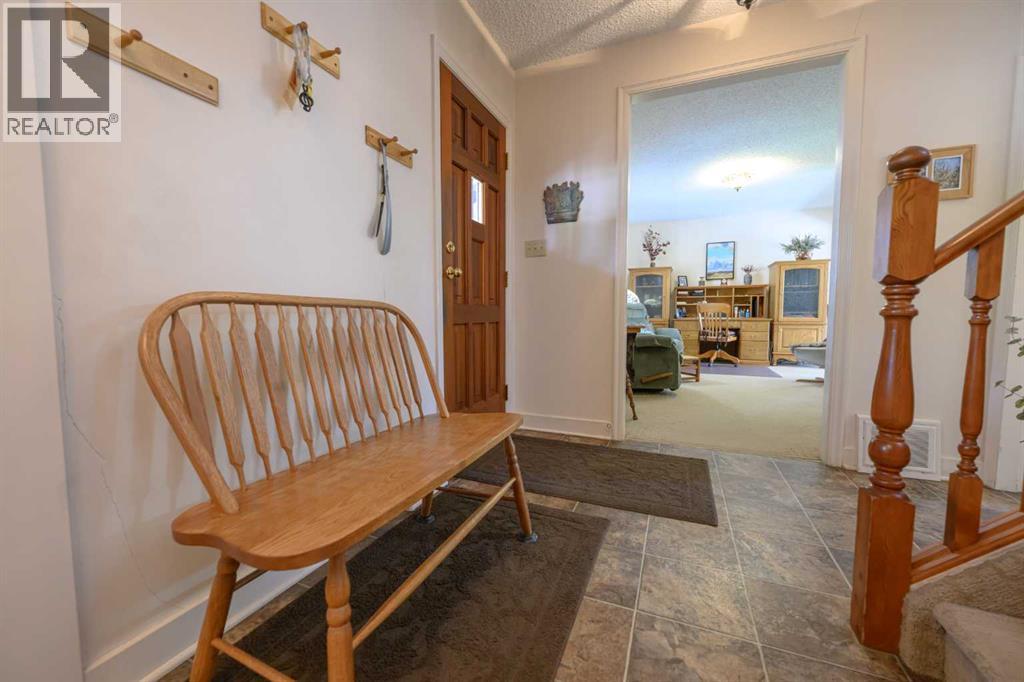 9827 106 Avenue - 4
