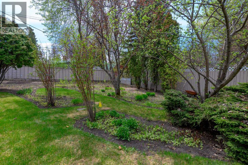 9827 106 Avenue - 49