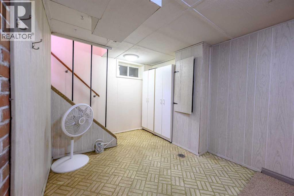 9827 106 Avenue - 38