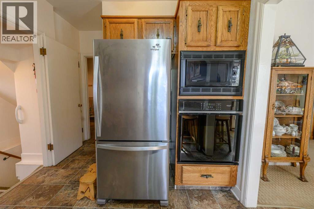 9827 106 Avenue - 15