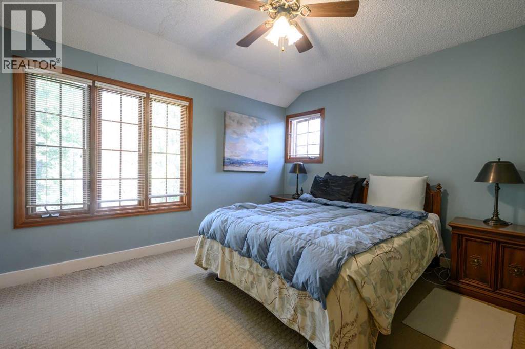 9827 106 Avenue - 32