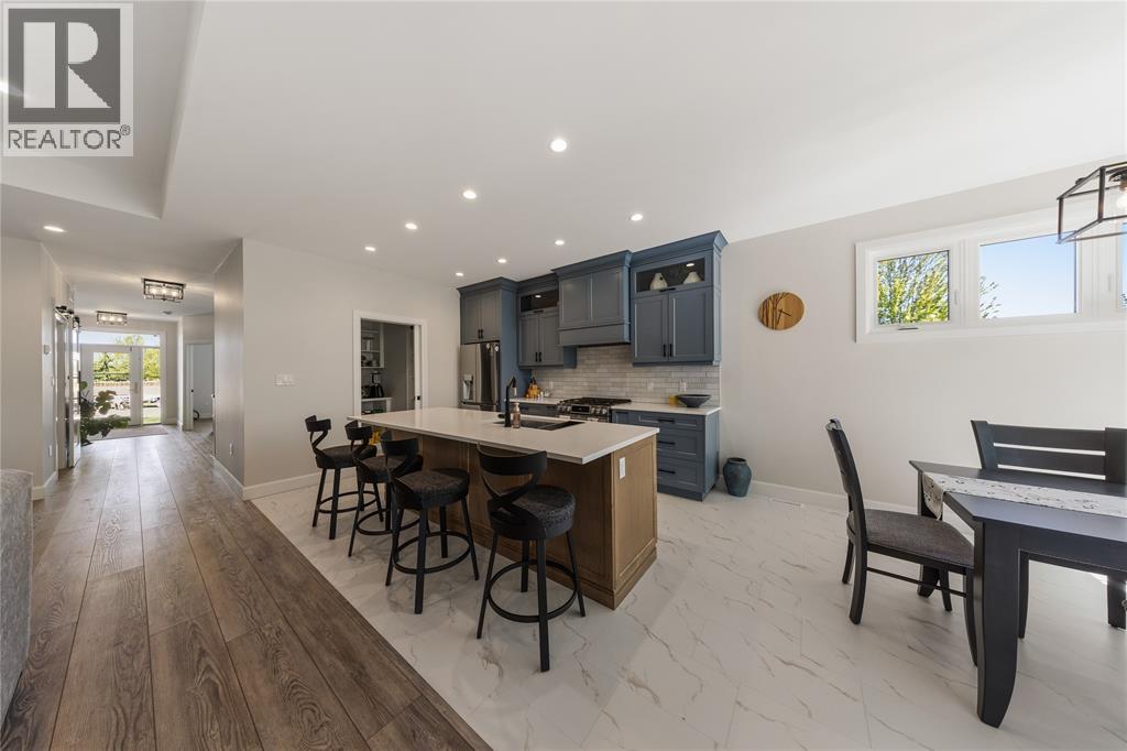 113 MACDONALD STREET - 12