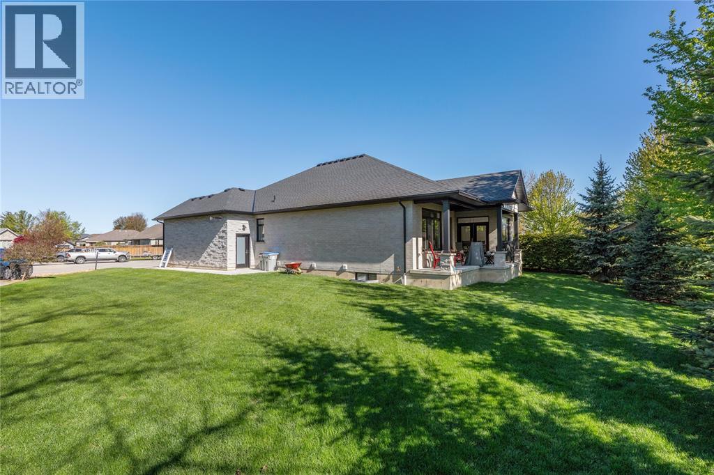 113 MACDONALD STREET - 4