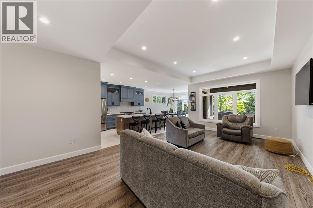 113 MACDONALD STREET - 9