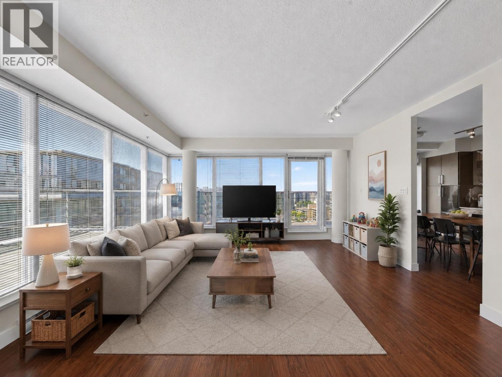 1803 8068 WESTMINSTER Highway - main photo