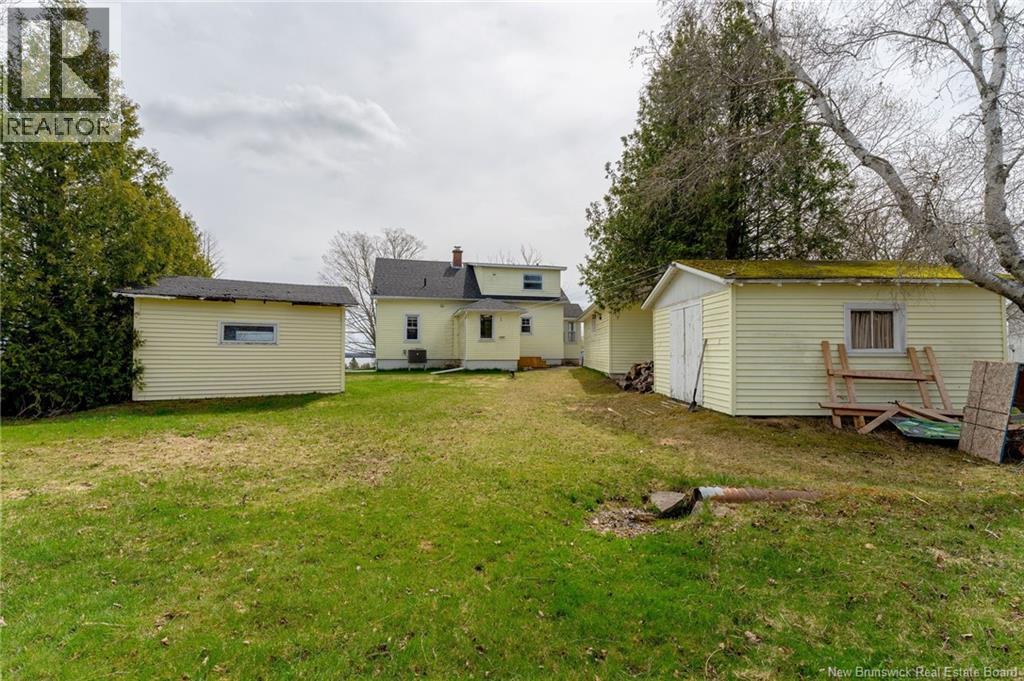 716 Tweedside Road - 13
