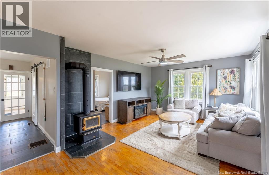 716 Tweedside Road - 23