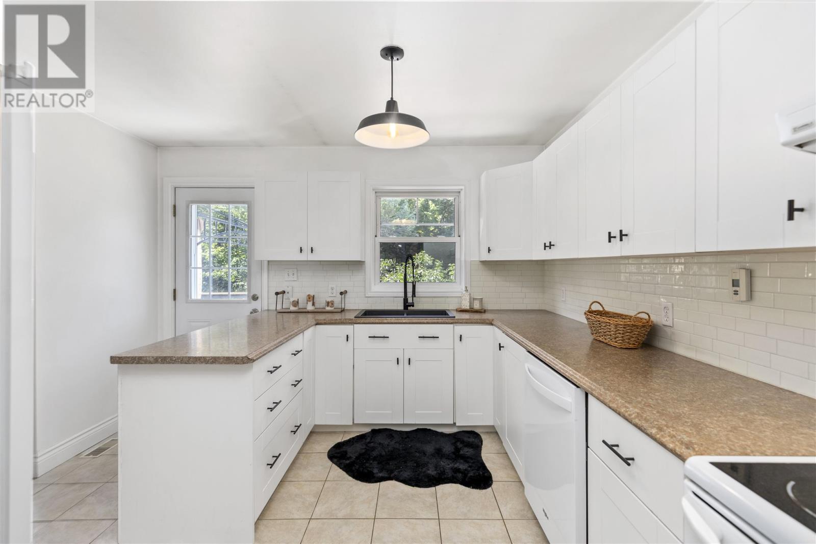 99 Havilland Shores DR - 10