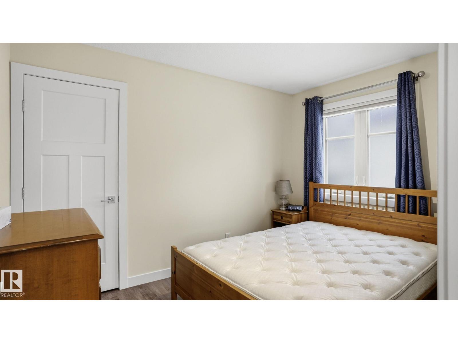 11002 University AV NW - 48