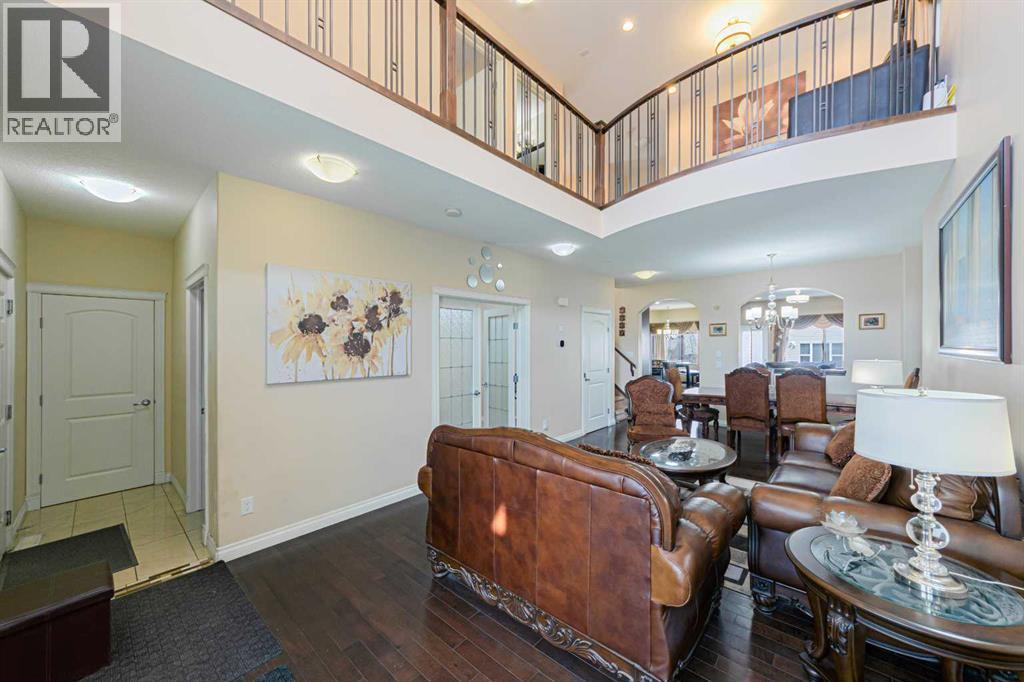220 Saddlelake Drive NE - 4