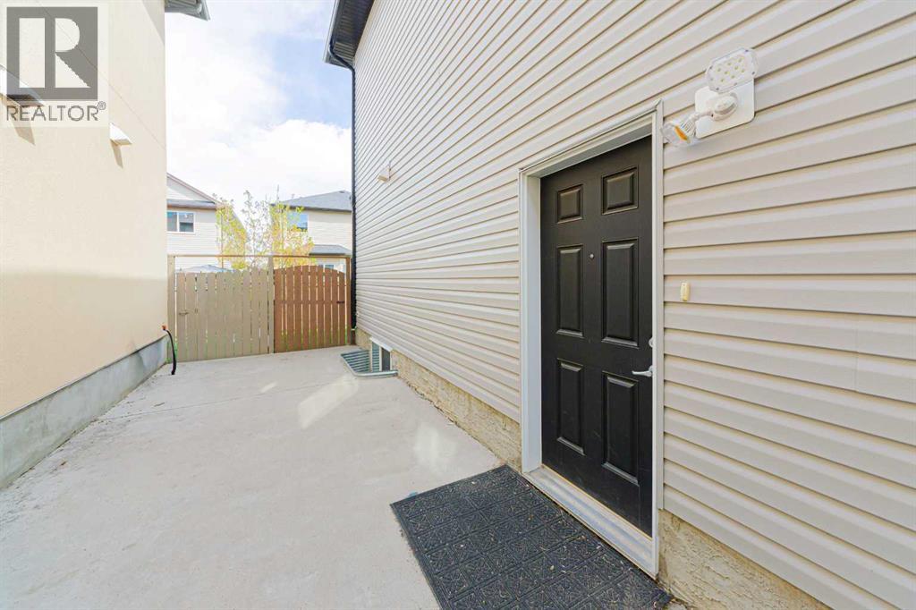 220 Saddlelake Drive NE - 34