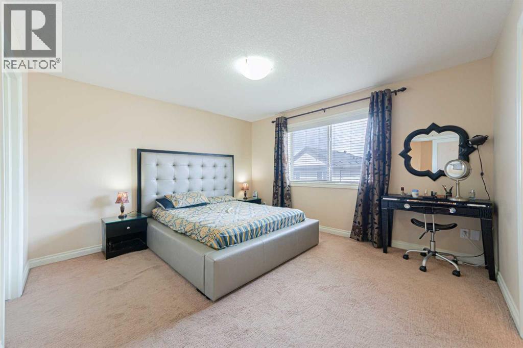 220 Saddlelake Drive NE - 18