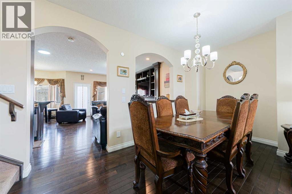 220 Saddlelake Drive NE - 6