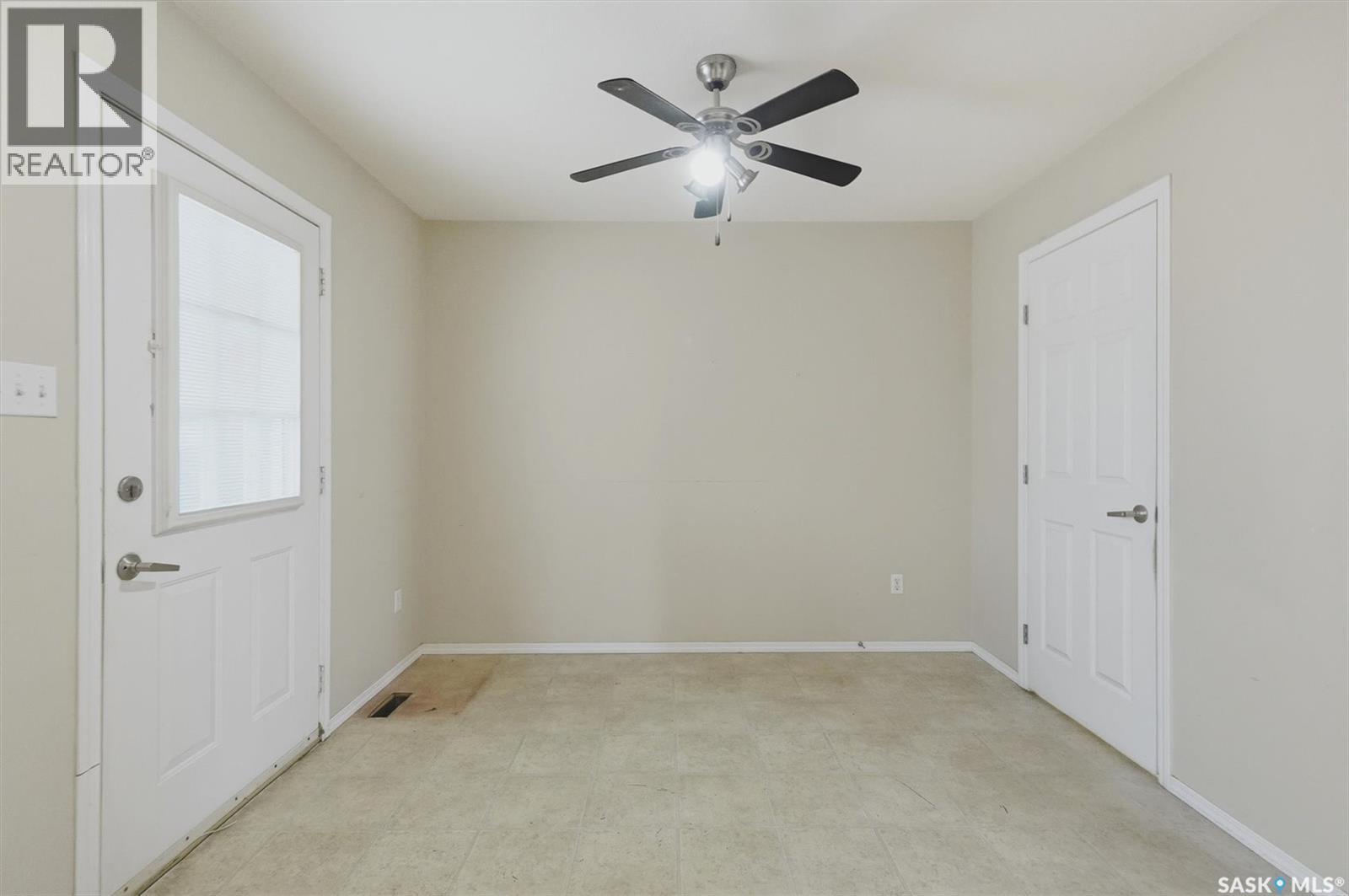 111 MEADOWLARK PARK - 11