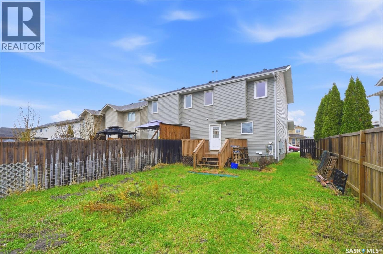 111 MEADOWLARK PARK - 30