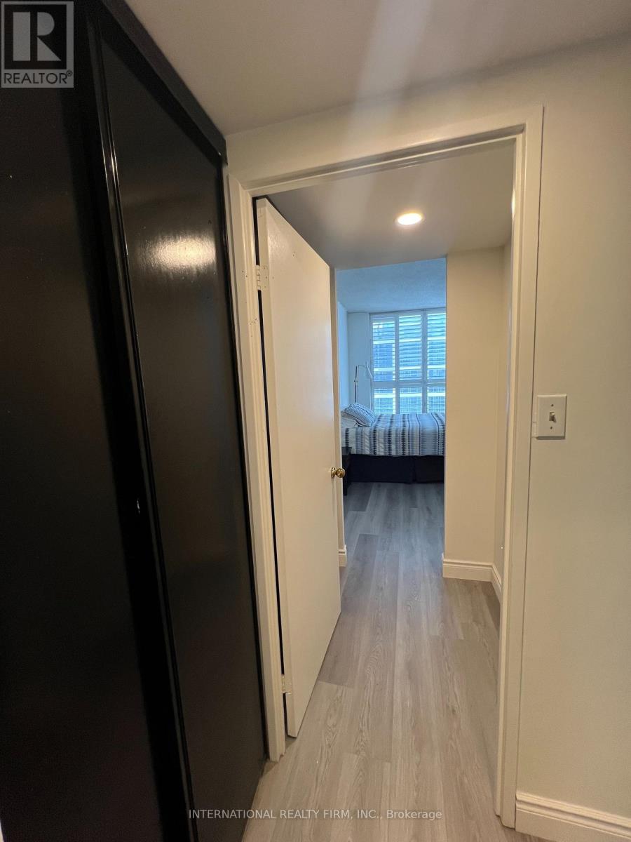 #PH5 65 SCADDING AVENUE - 10