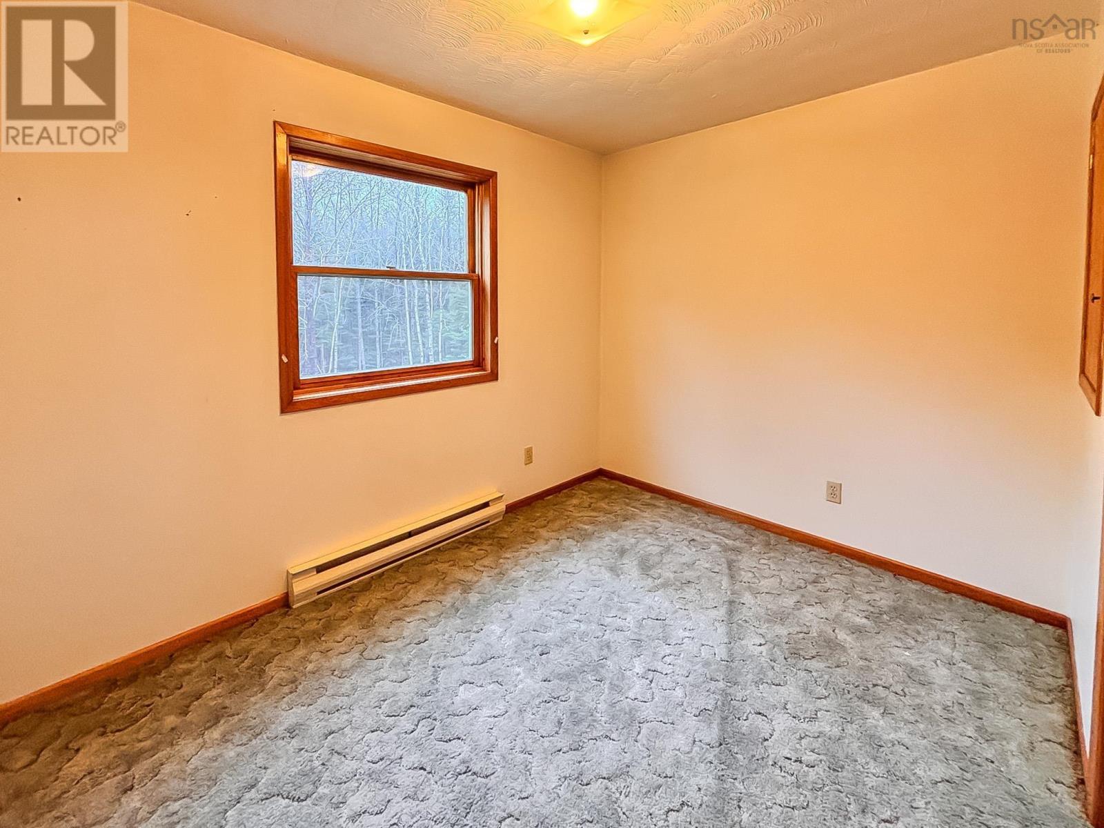 110 Bluenose Avenue - 17