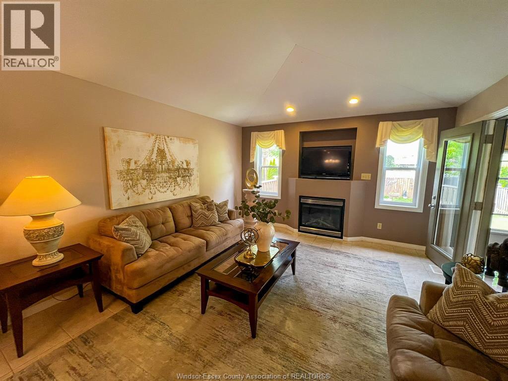 11908 BROUILLETTE COURT, Tecumseh, Ontario, N8N5H5 — Photo 9