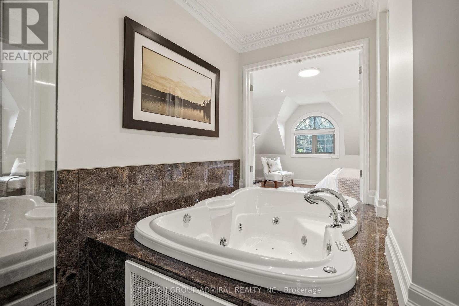 47 JOHNSON STREET - 30