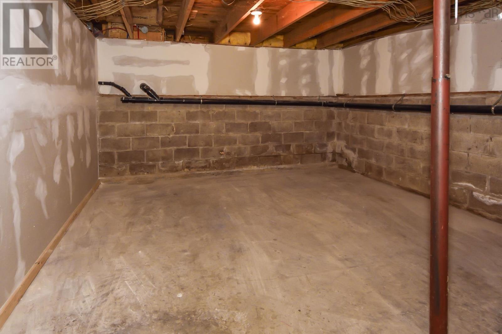 Property 32 of 36 of 36 Oak Lane