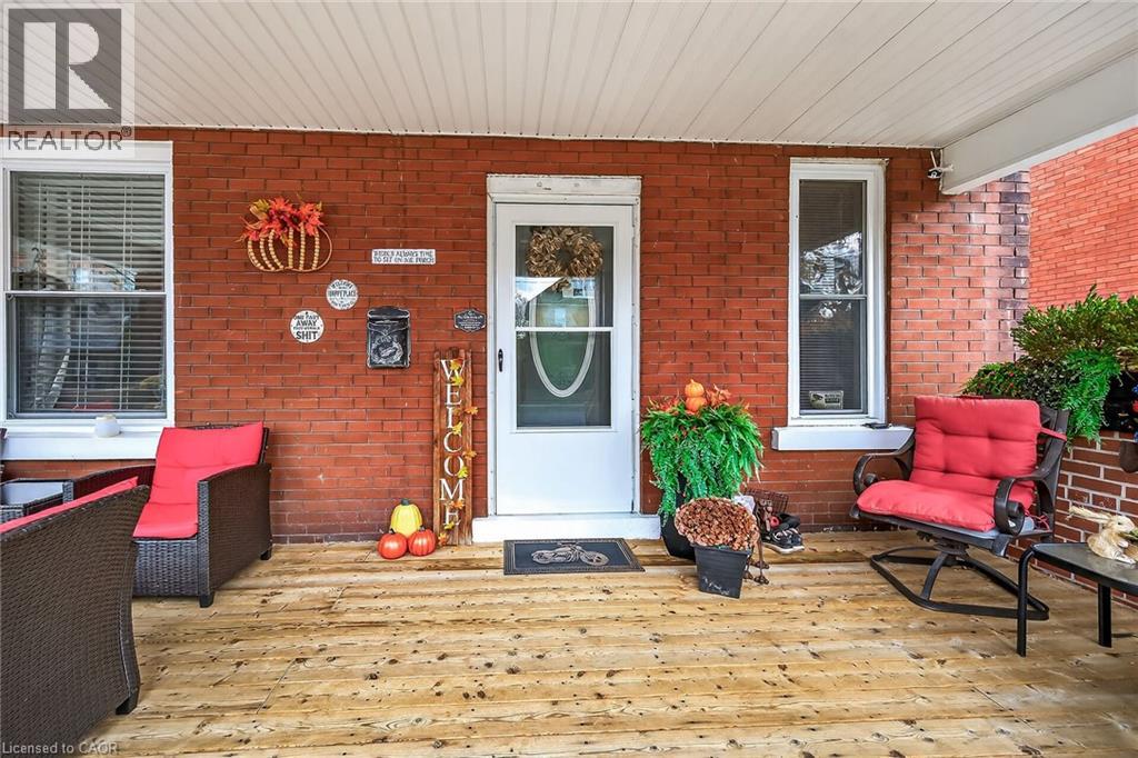 22 GRIFFITH Street - 4