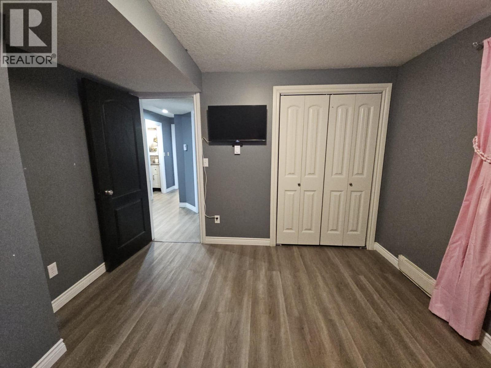4709 45 Street NE - 71