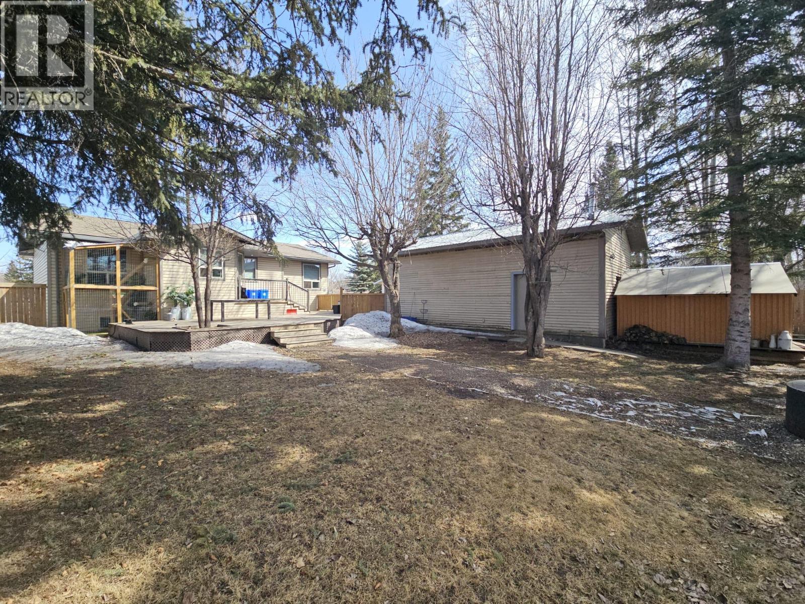 4709 45 Street NE, Chetwynd