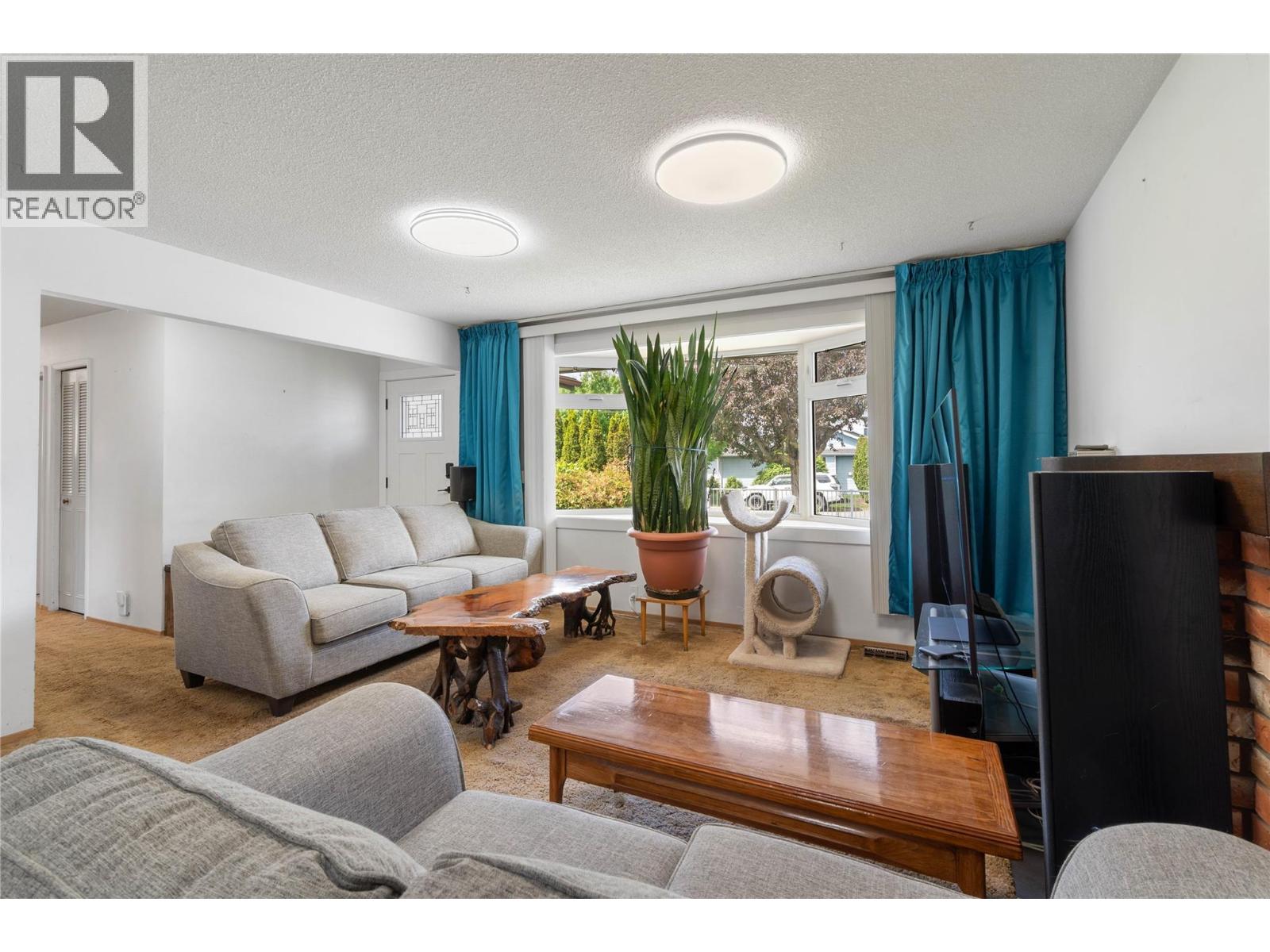 1007 Nicolani Drive - 6
